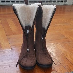 UGG waterproof boots with Australian sheepskin